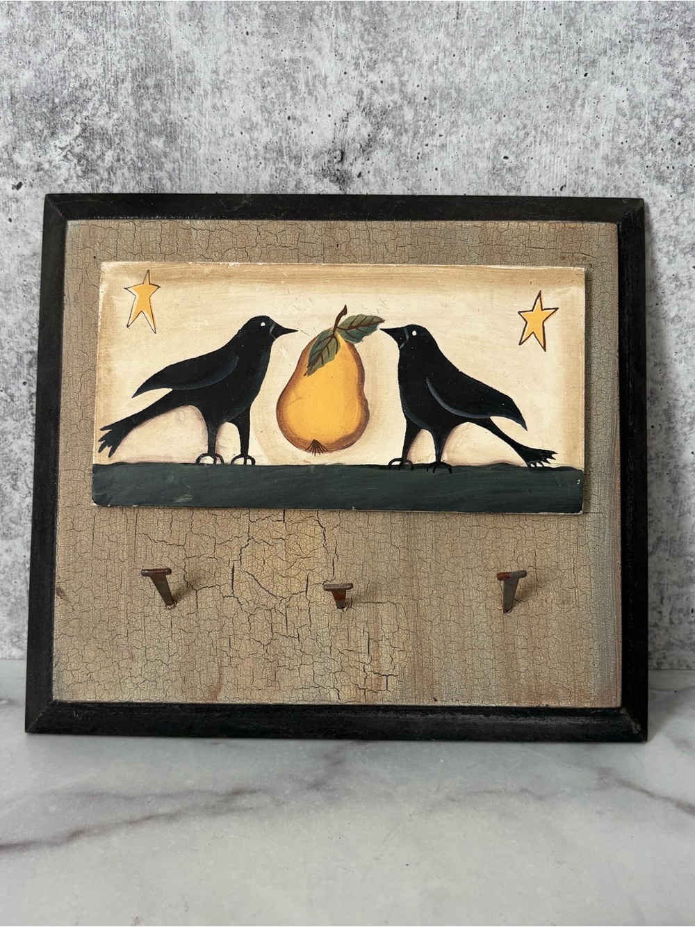 Primitive Folk Art Crow Pear Wall Plaque Key Holder Rustic Country Decor